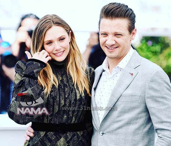 Elizabeth_Olsen_and_Jeremy_Renner31nama.jpg