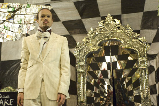 Heath_Ledger_in_The_Imaginarium_of_Doctor_Parnassus_2009.jpg