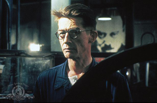 John_Hurt_-_1984_Movie.jpg