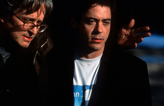 Michael_Douglas_and_Robert_Downey_Jr._in_Wonder_Boys_2000.jpg