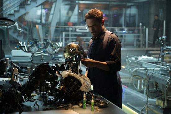 Robert_Downey_Jr._in_Avengers_Age_of_Ultron_2015.jpg