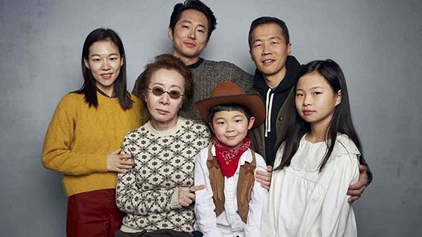 minari-steven-yeun-and-family.jpg