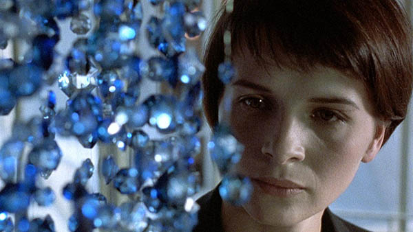 three-colors-Bleu Juliette Binoche‎.jpg